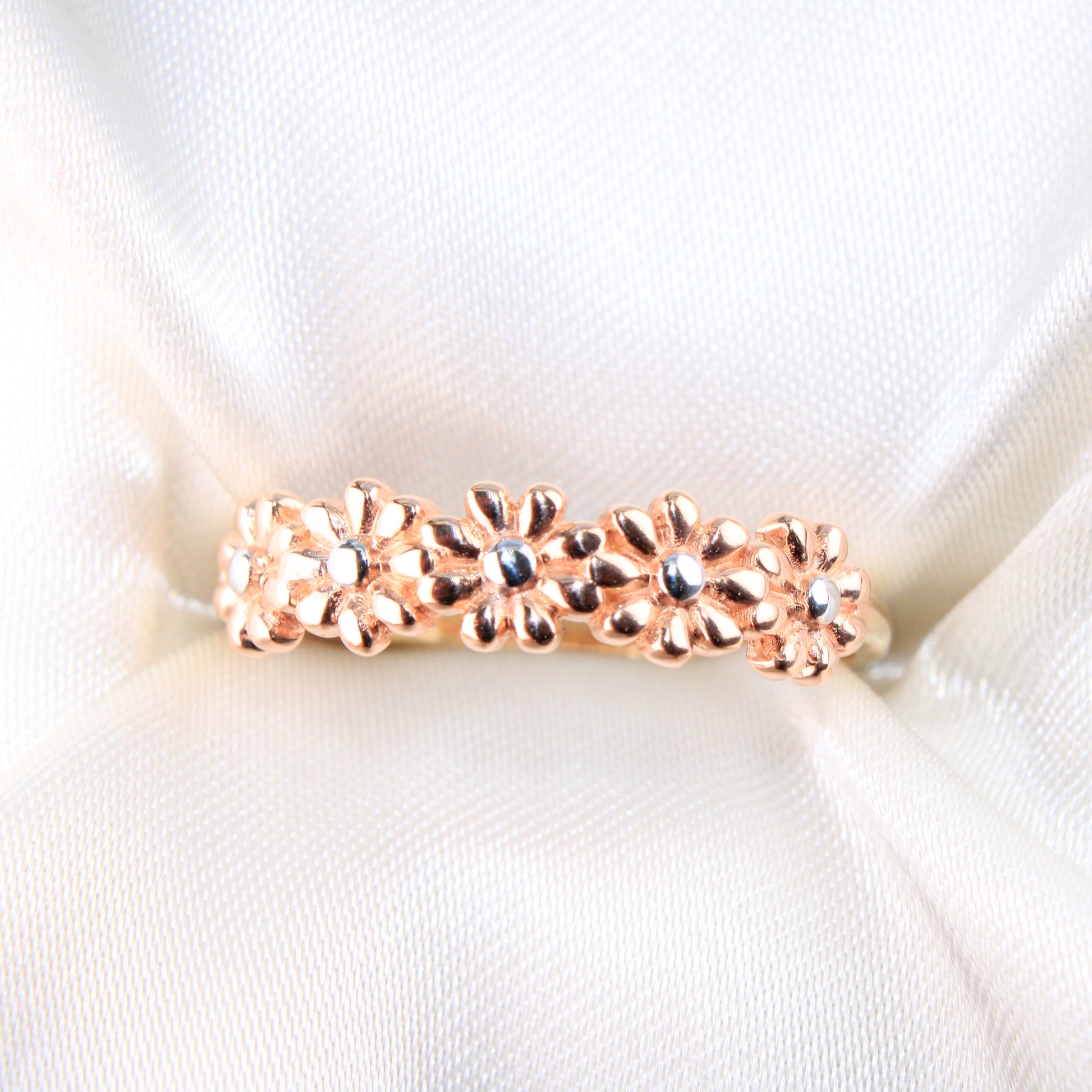 14k-rose-gold-flowers-ring 