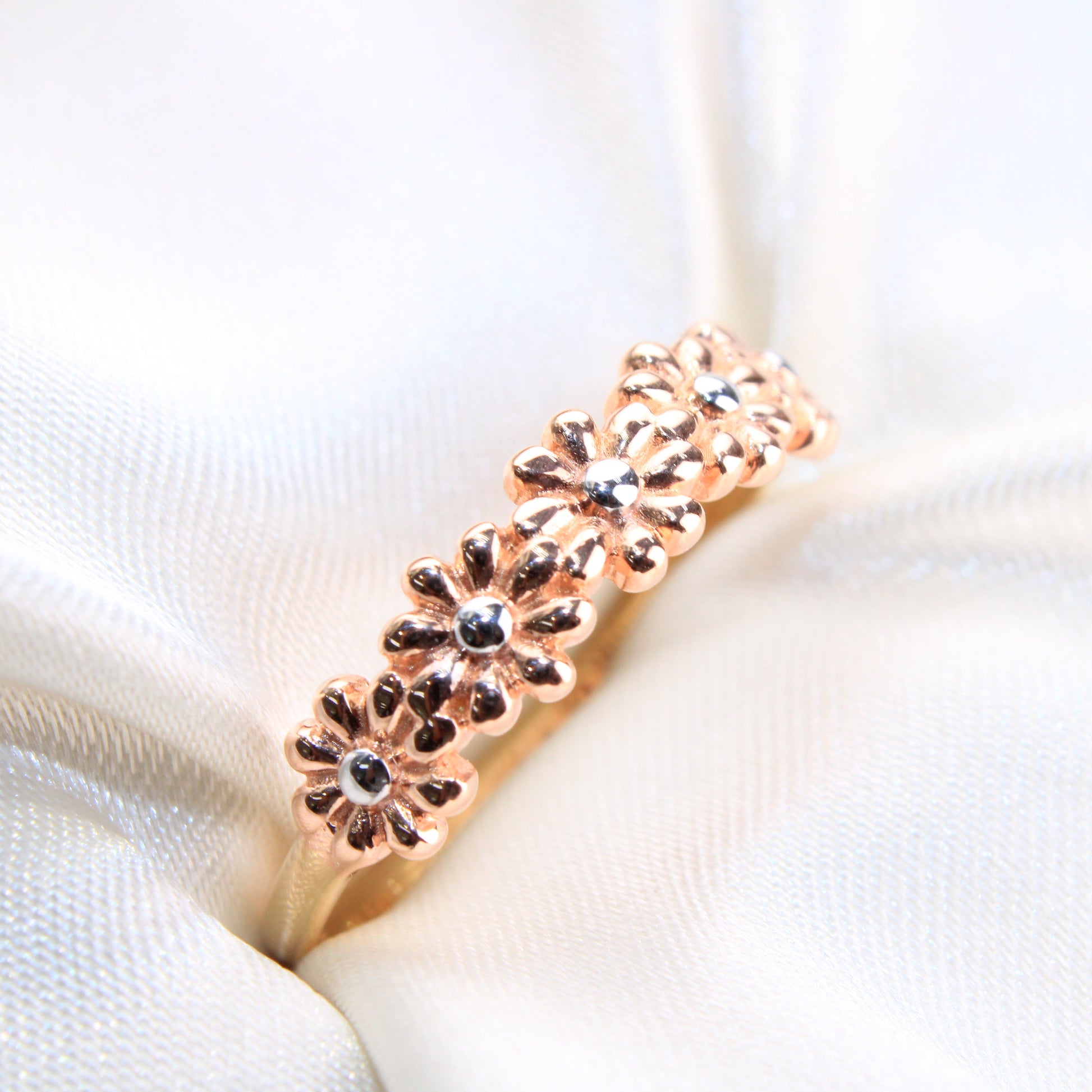 14k-rose-gold-flowers-ring 